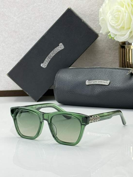 Picture of Chrome Hearts Sunglasses _SKUfw77797072fw
